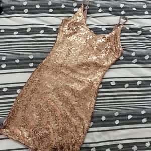 NWT Fashion nova baby tonight gold sequin dress, xs